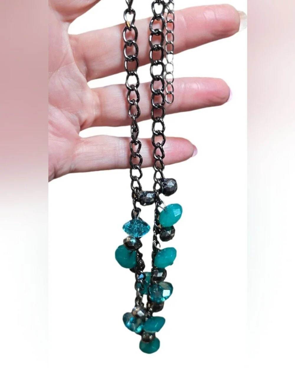 Emerald Green and Black Faceted Bead Gunmetal Chain Statement Necklace